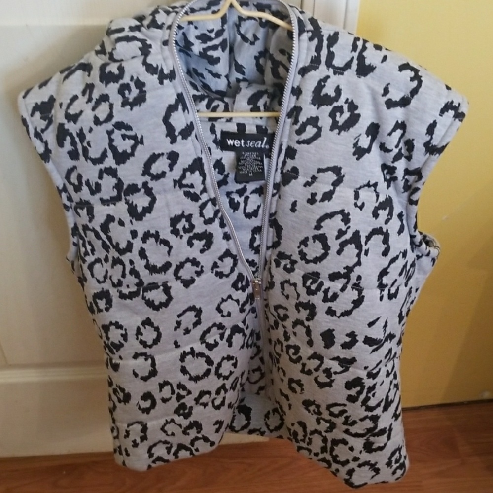 Wet seal vest